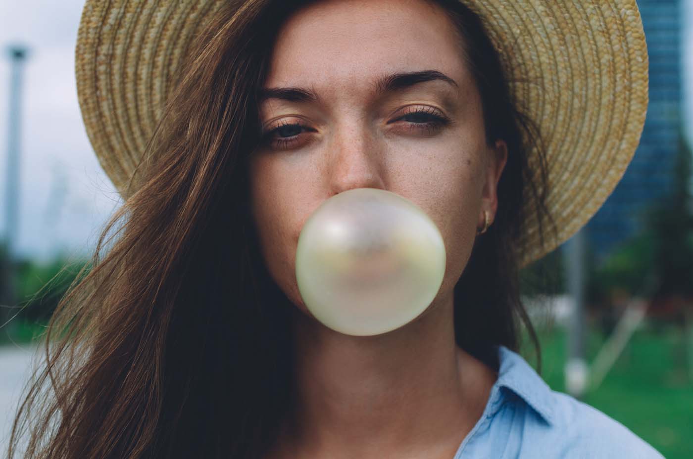 Chew gum